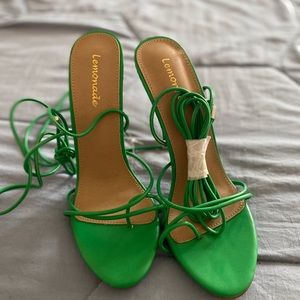 Slime green strapped sandal heels💚 NEVER WORN